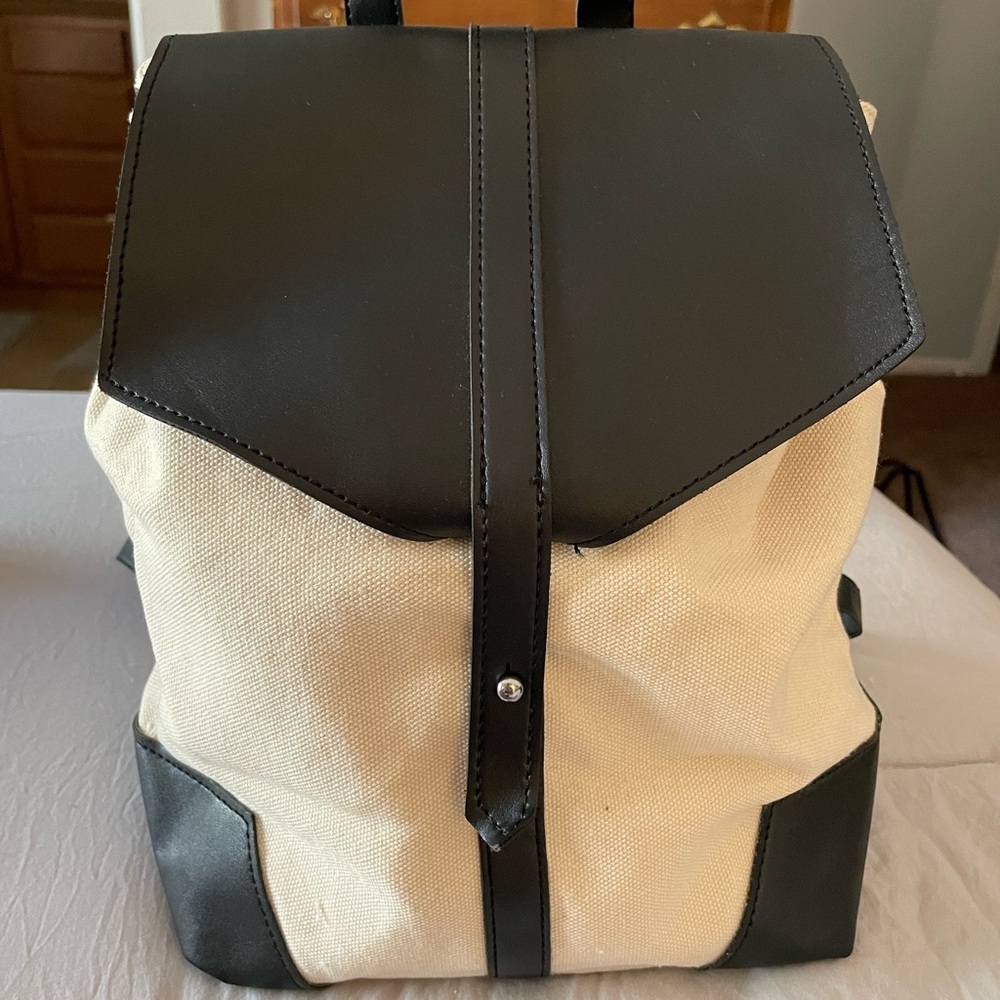 🎒 DEUX LUX Canvas and Vegan leather mini backpack NWOT Natural/Black